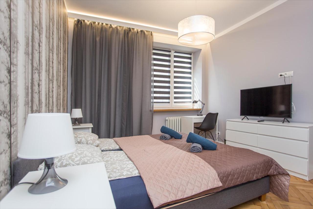 Urban Jungle Apartment In The Heart Of The City Białystok Exteriör bild